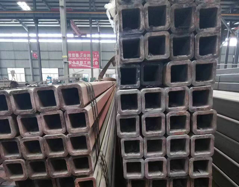 永泰无缝方管裂缝